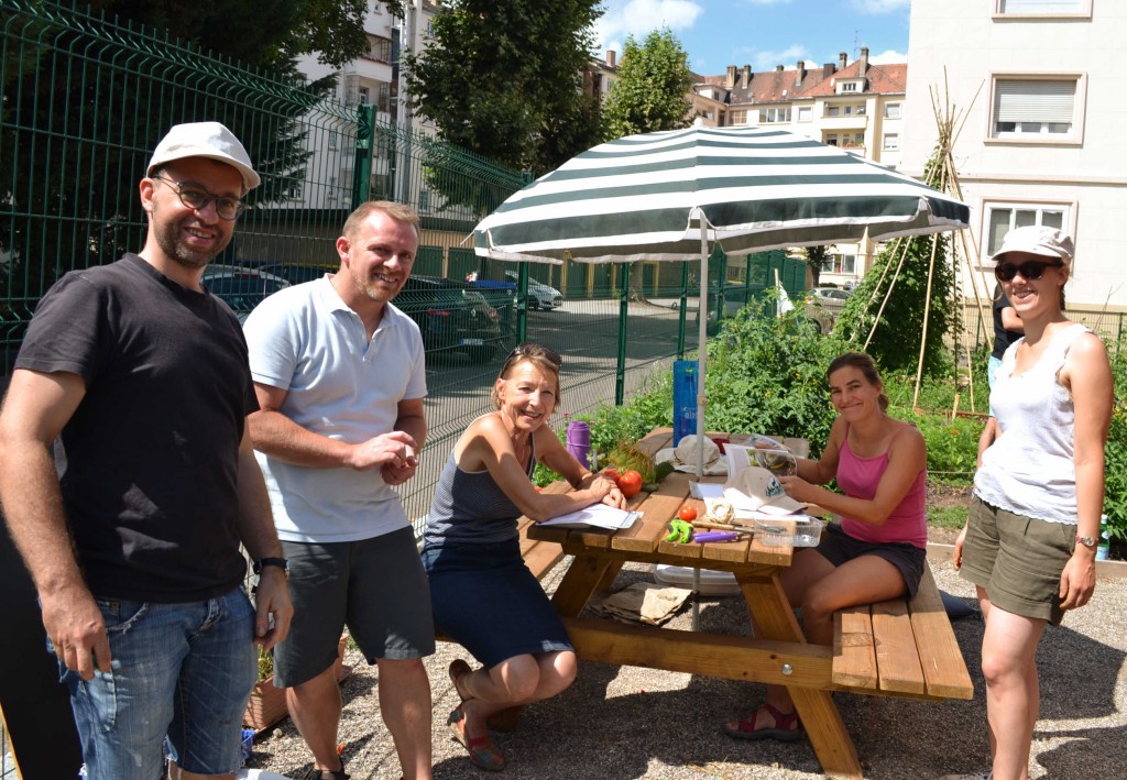 jardiniers table