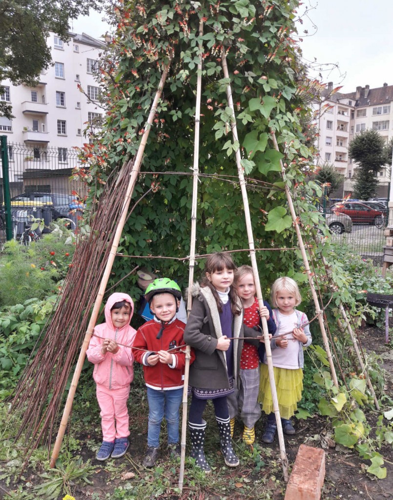 enfants tipi
